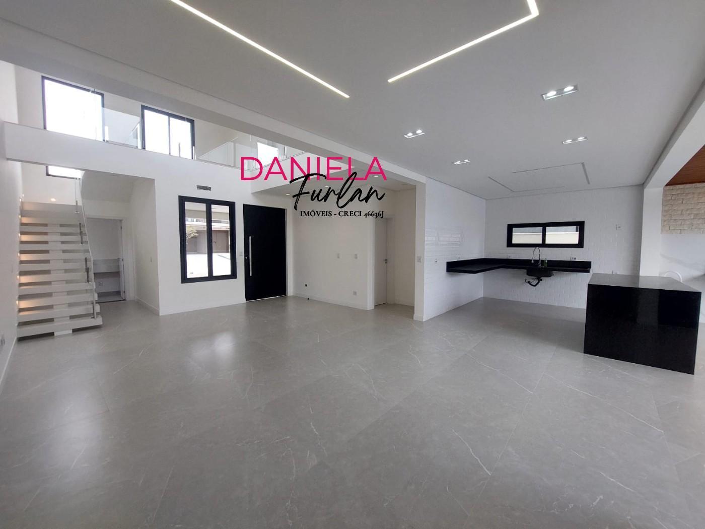 Casa de Condomínio à venda com 3 quartos, 230m² - Foto 2