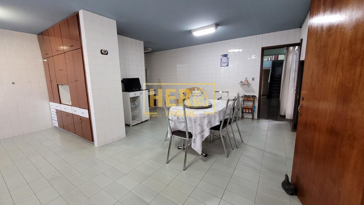 Casa à venda com 3 quartos, 372m² - Foto 44