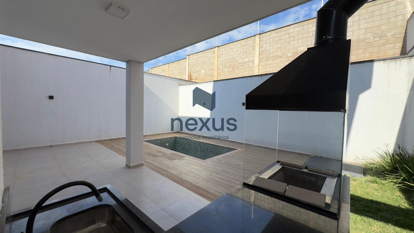 Casa à venda com 3 quartos, 250m² - Foto 6