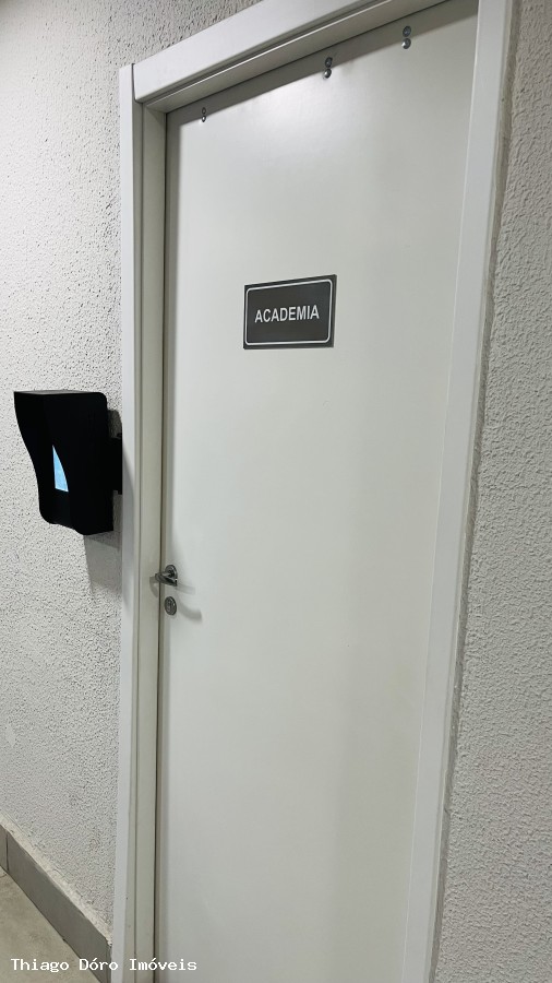Apartamento à venda com 2 quartos, 40m² - Foto 13