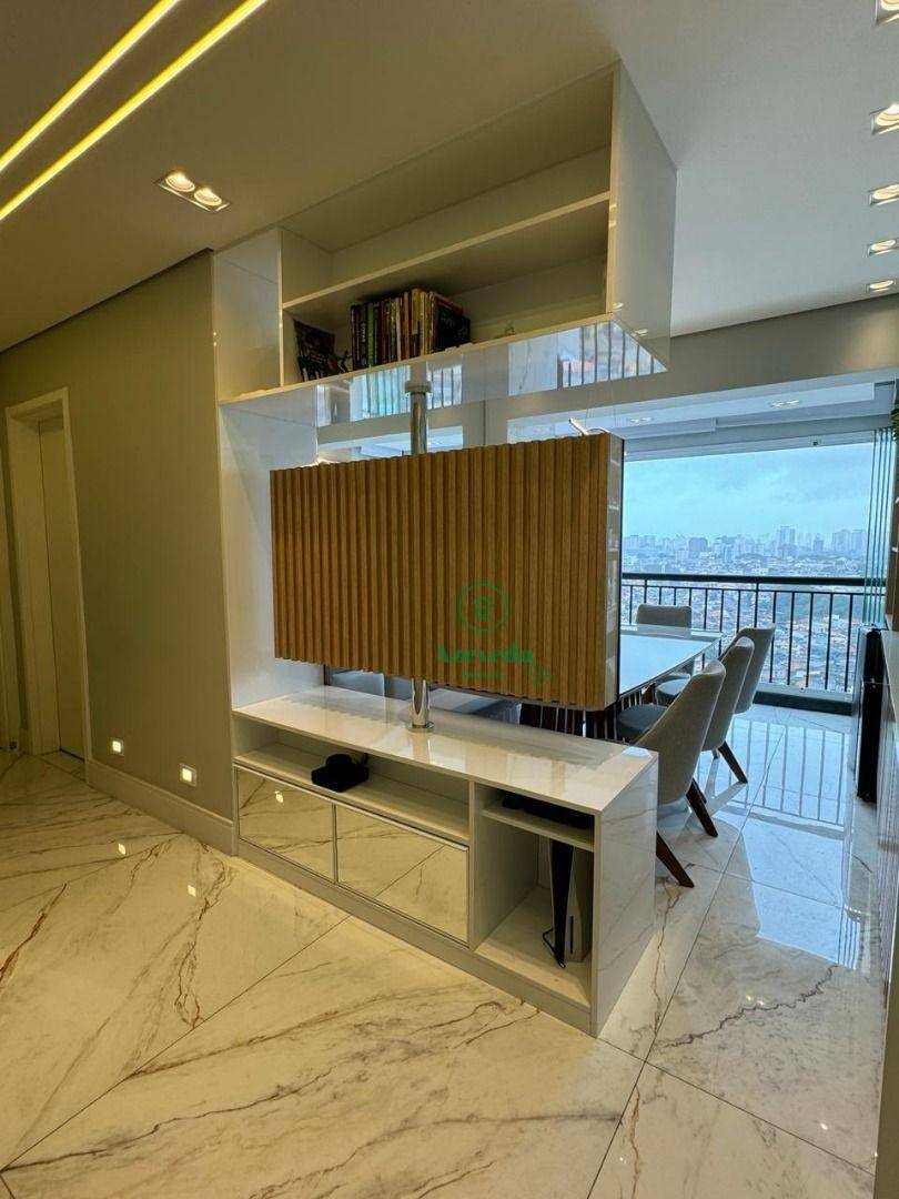 Apartamento à venda e aluguel com 2 quartos, 60m² - Foto 11