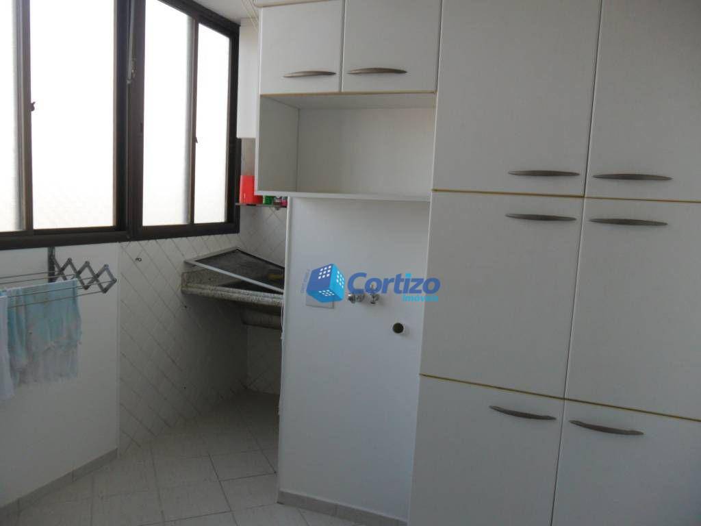 Apartamento à venda e aluguel com 3 quartos, 148m² - Foto 9