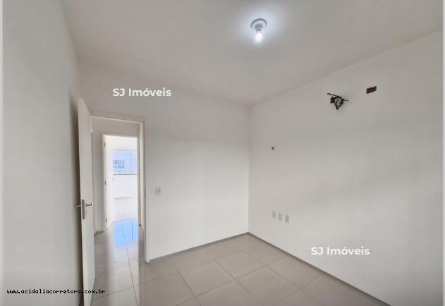Casa de Condomínio para alugar com 3 quartos, 131m² - Foto 15