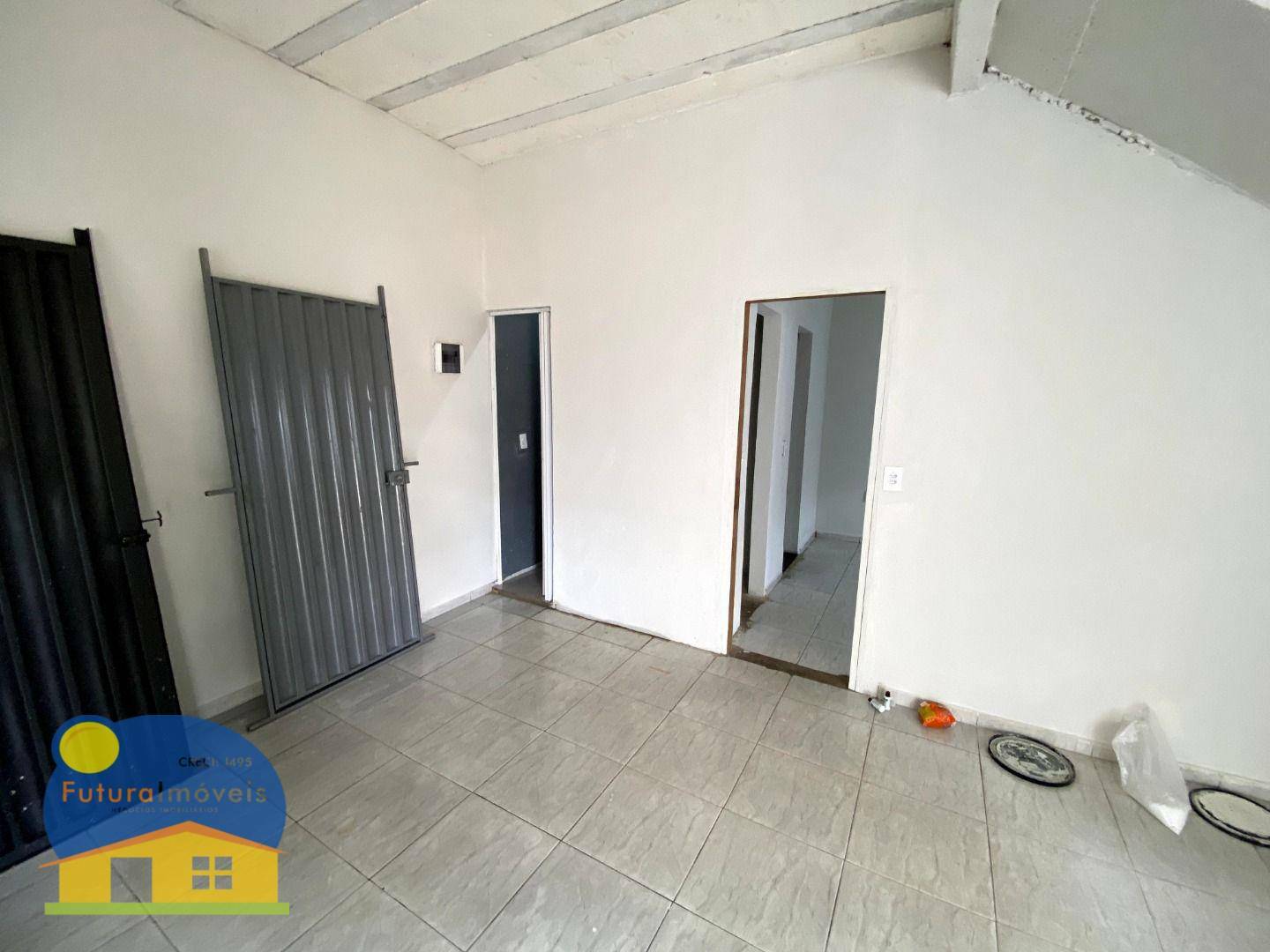 Casa à venda com 3 quartos, 60m² - Foto 9