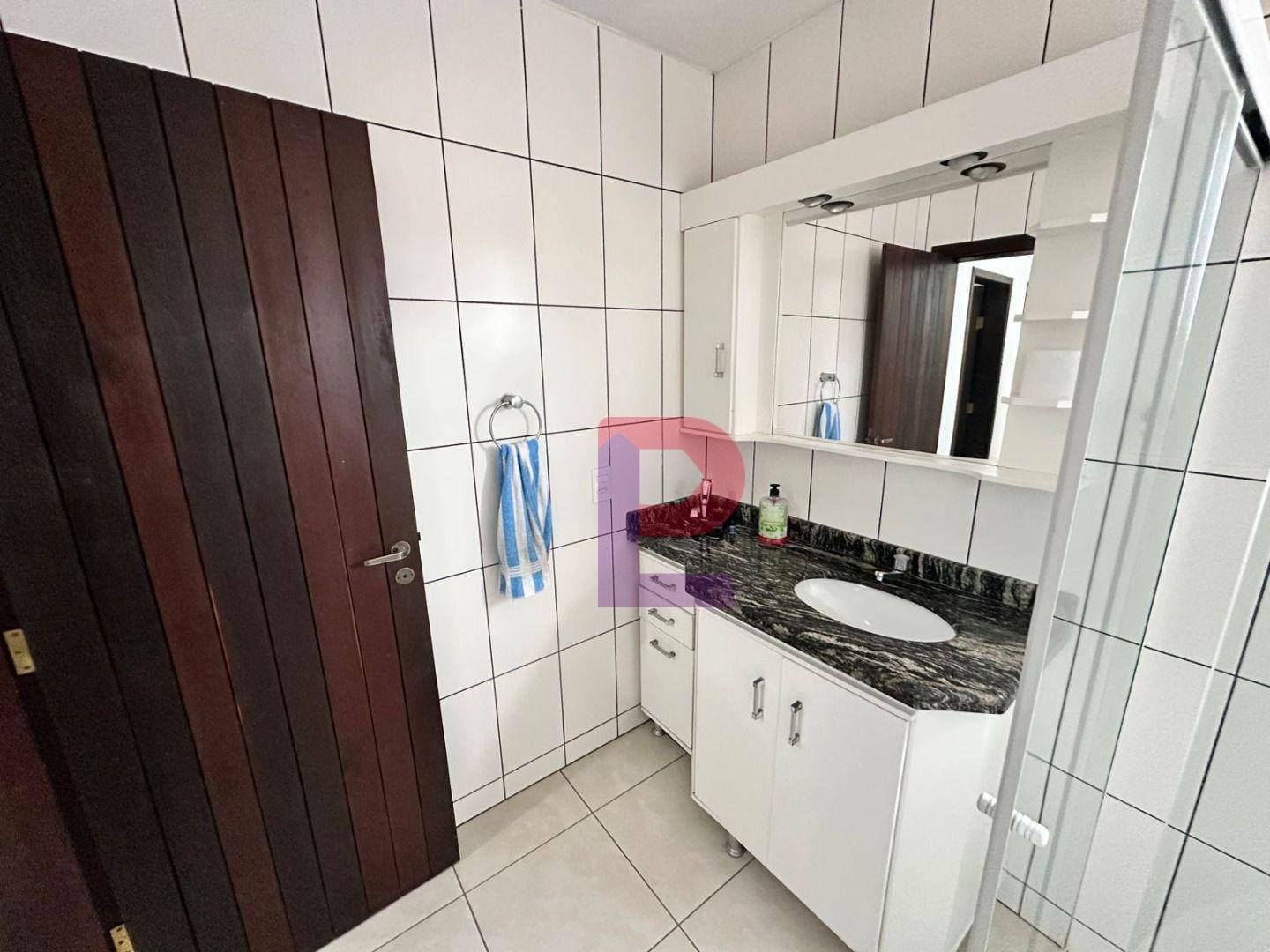 Apartamento para alugar com 3 quartos, 160m² - Foto 31