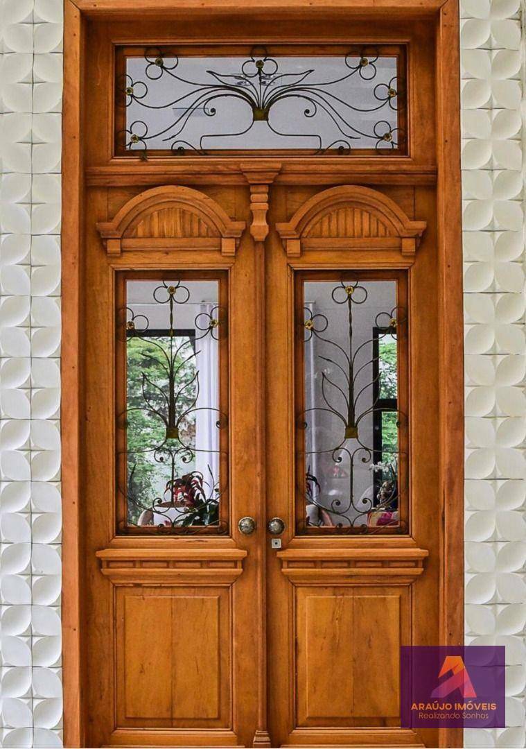 Casa à venda com 4 quartos, 700m² - Foto 4