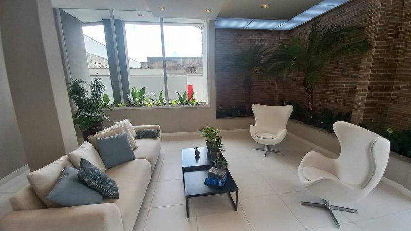Apartamento para alugar com 2 quartos, 70m² - Foto 4