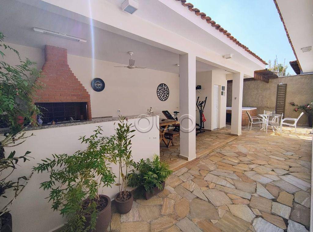 Casa à venda com 3 quartos, 237m² - Foto 33