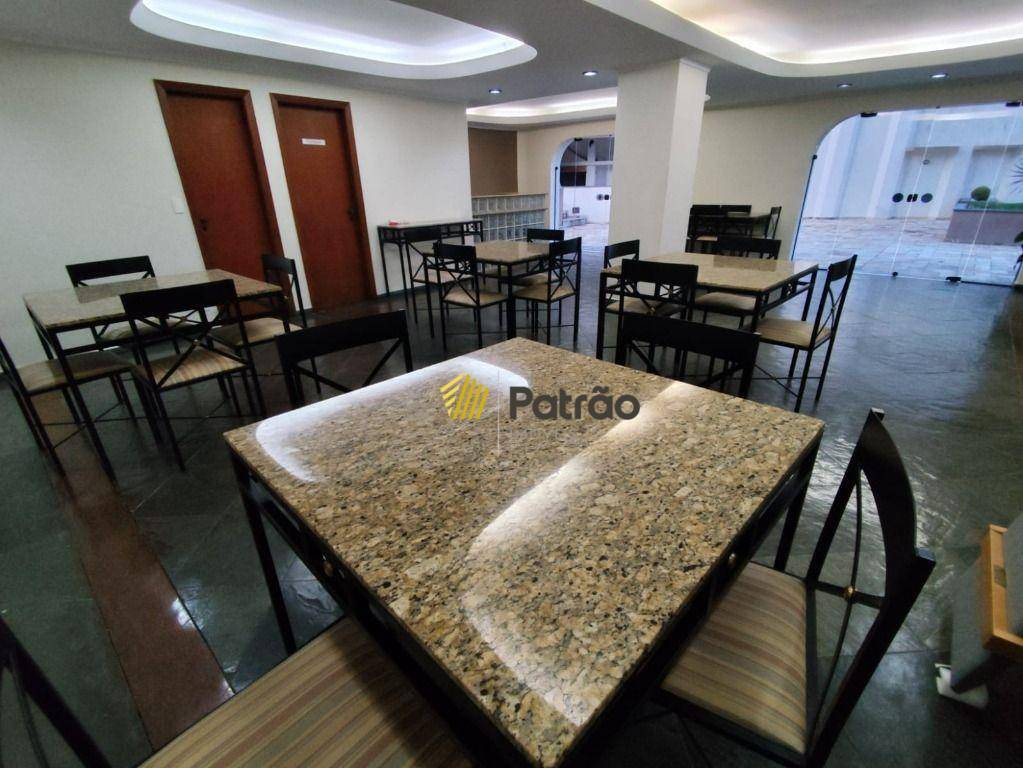 Apartamento para alugar com 3 quartos, 140m² - Foto 24