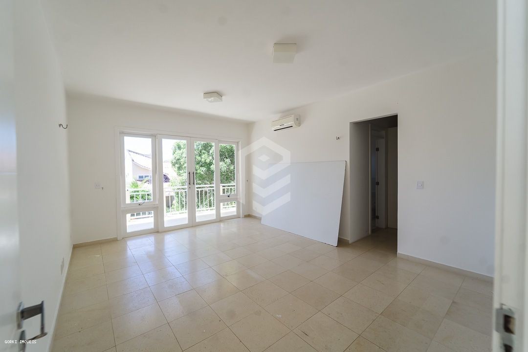 Casa à venda com 5 quartos, 380m² - Foto 9