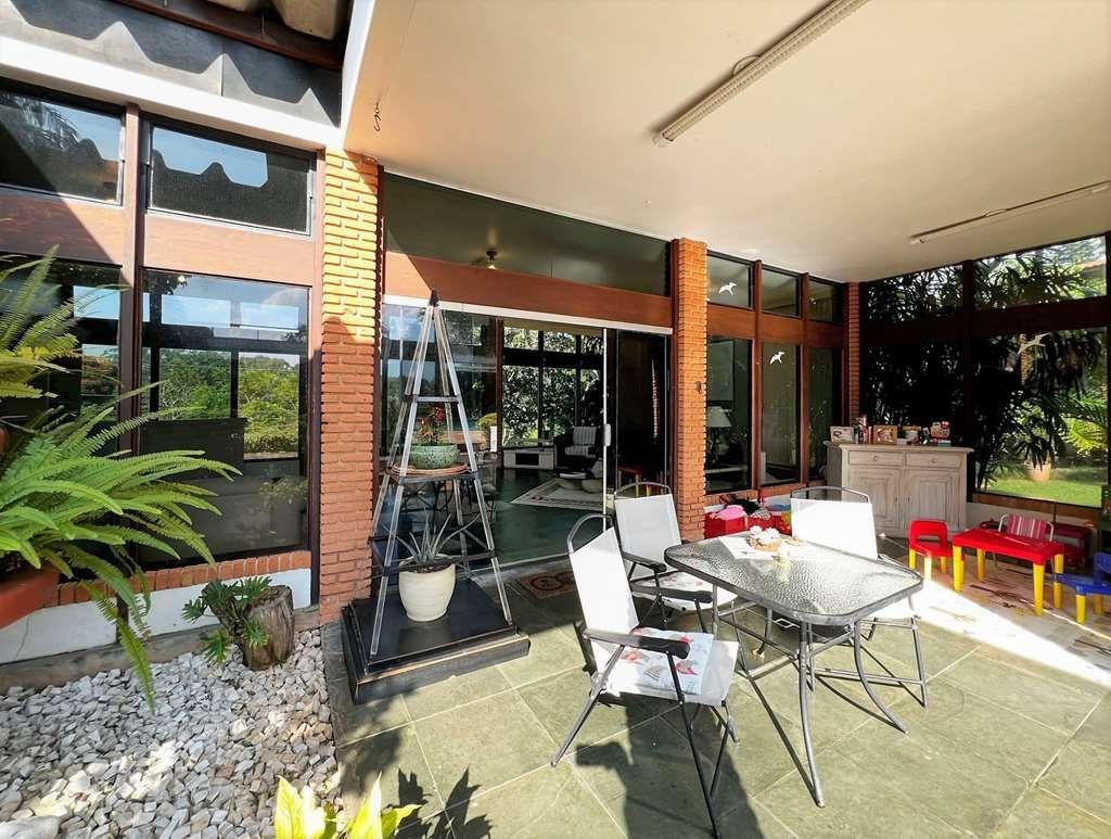 Casa à venda com 4 quartos, 640m² - Foto 9