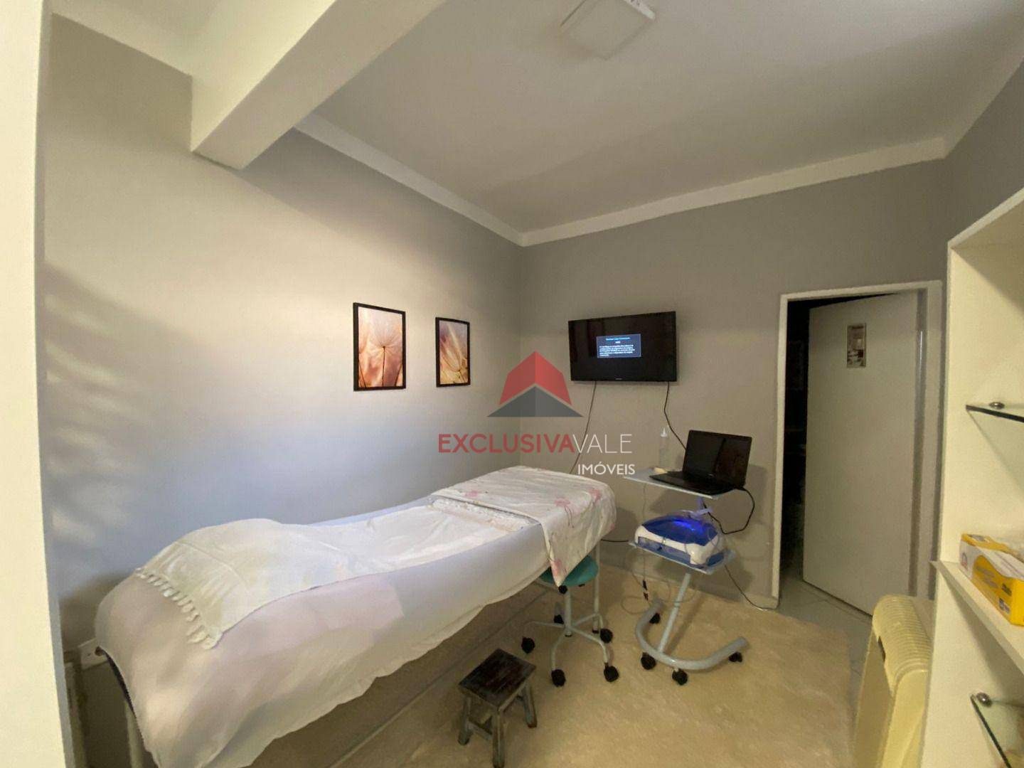 Casa à venda com 4 quartos, 500m² - Foto 7