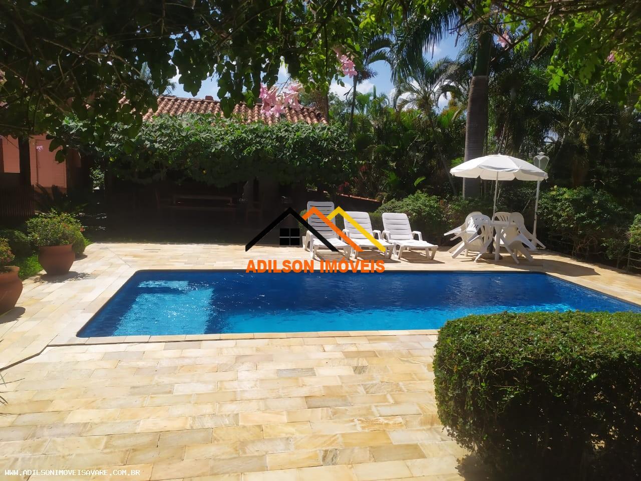 Casa à venda com 7 quartos, 490m² - Foto 1