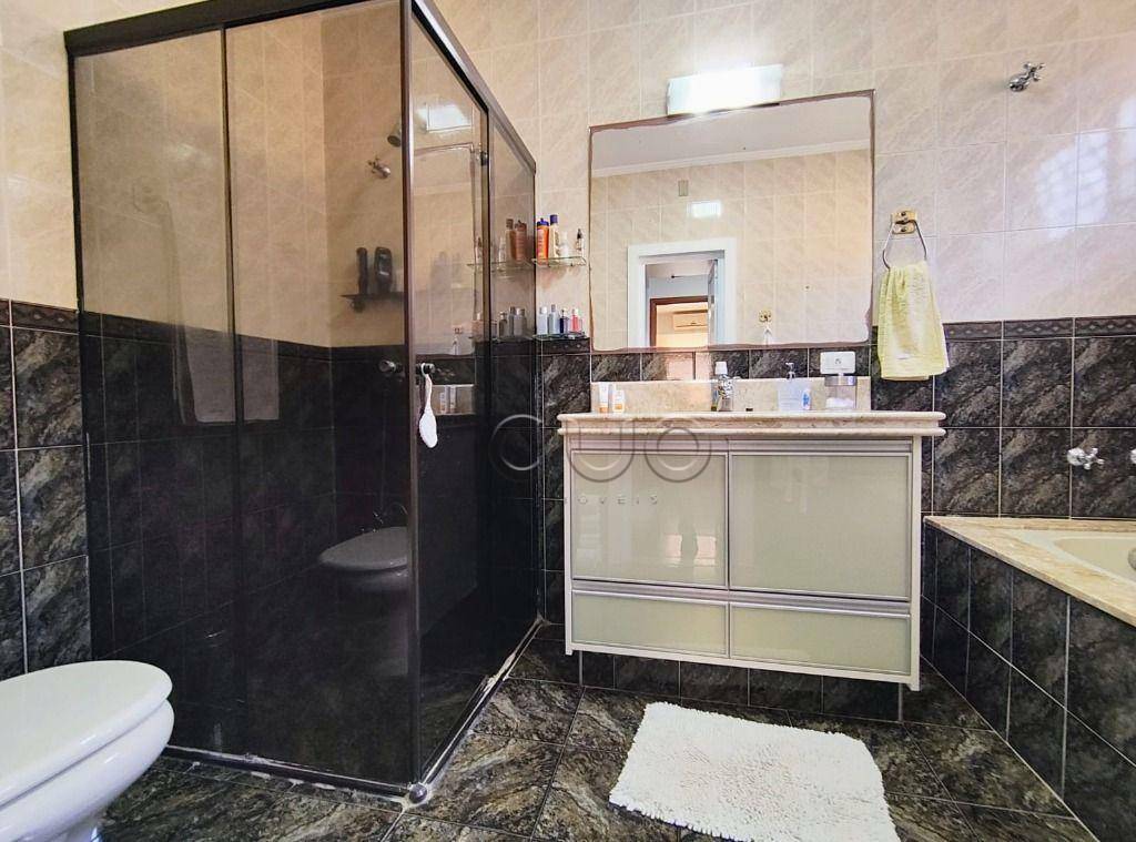 Casa à venda com 3 quartos, 237m² - Foto 21