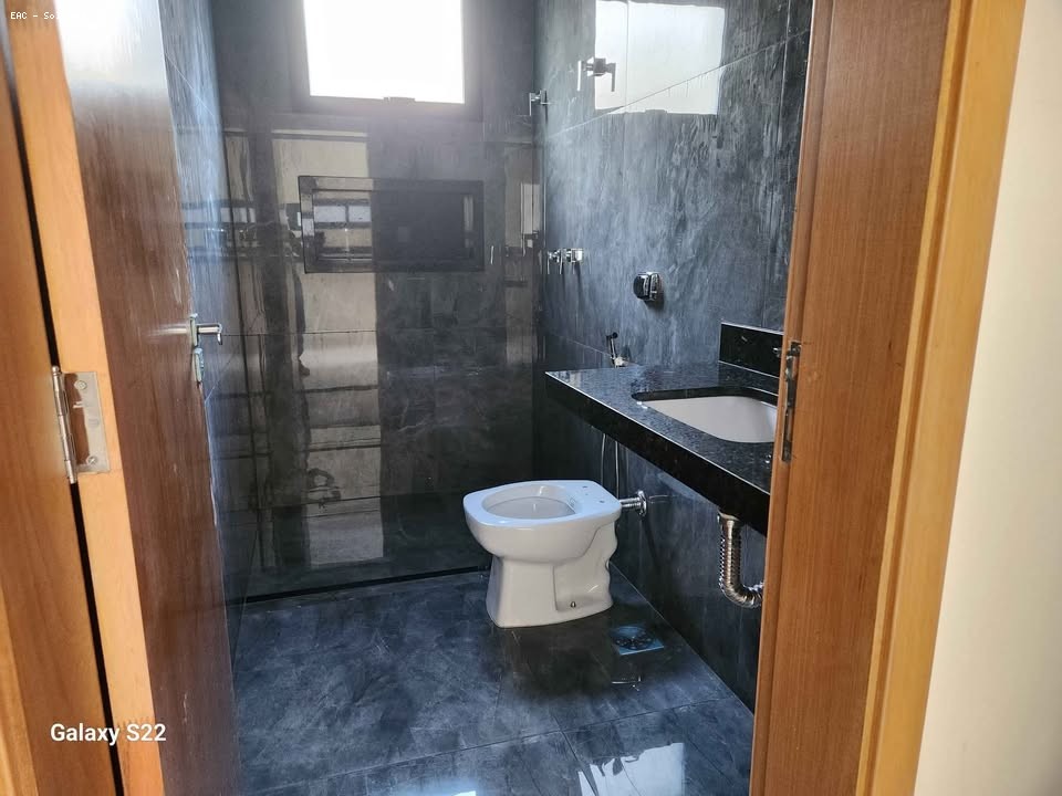 Casa de Condomínio à venda com 3 quartos, 150m² - Foto 2