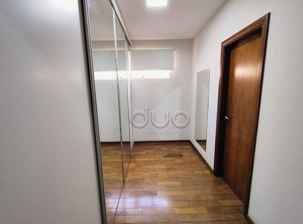 Casa à venda com 3 quartos, 237m² - Foto 16