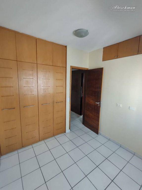 Apartamento para alugar com 2 quartos, 75m² - Foto 20