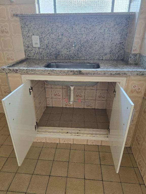 Casa para alugar com 1 quarto, 40m² - Foto 13