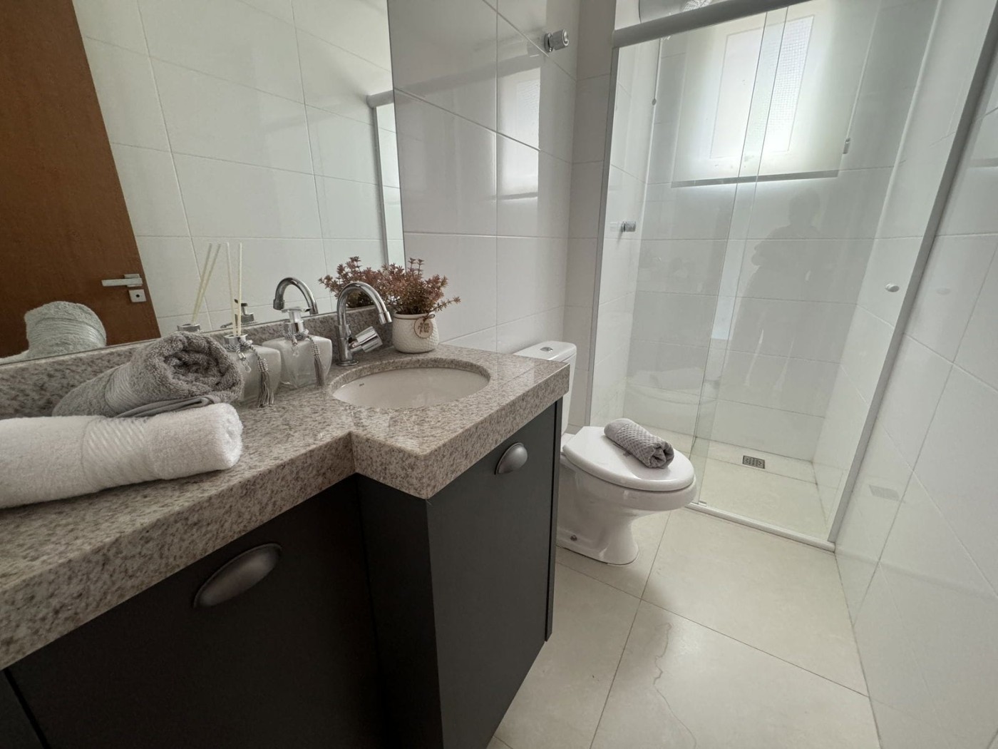 Apartamento à venda com 2 quartos, 67m² - Foto 13