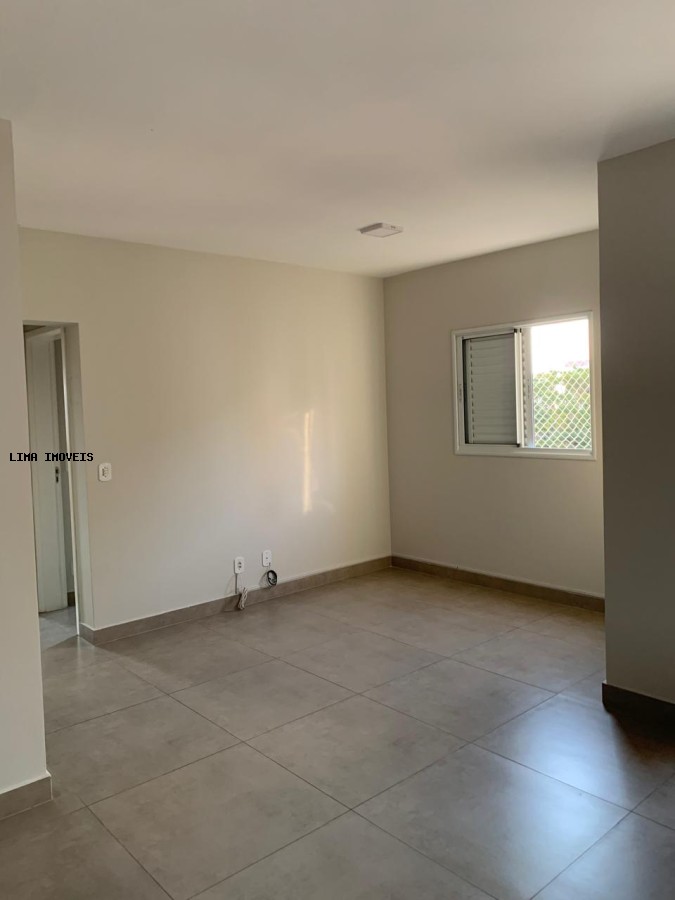 Apartamento para alugar com 2 quartos, 68m² - Foto 2