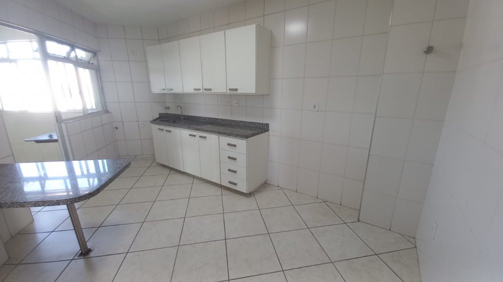 Apartamento à venda com 3 quartos, 126m² - Foto 4
