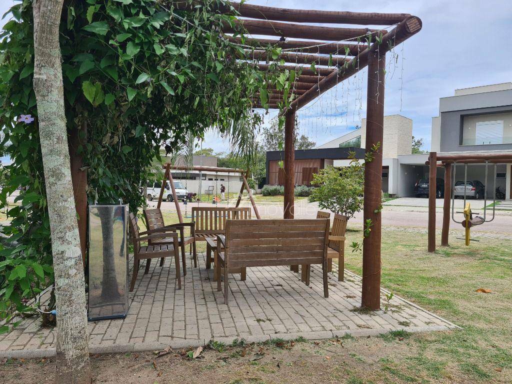 Casa de Condomínio à venda com 4 quartos, 238m² - Foto 23