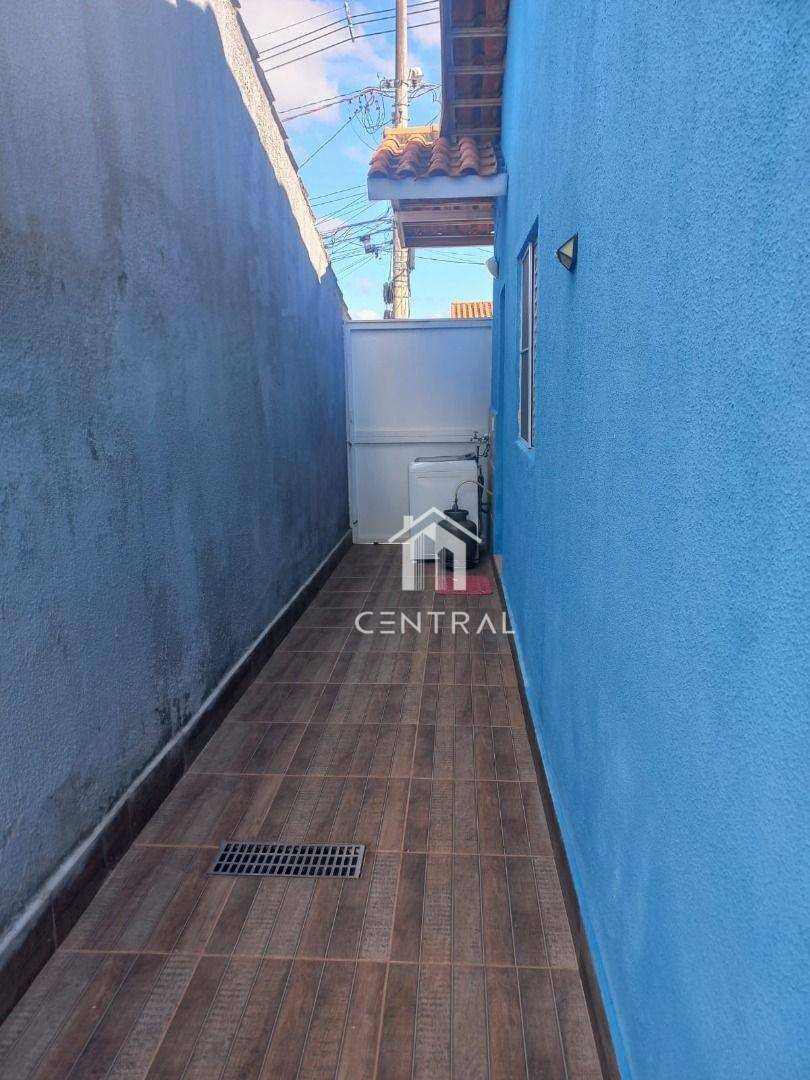Casa de Condomínio à venda com 2 quartos, 150m² - Foto 2