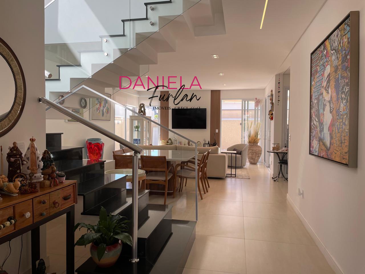 Casa de Condomínio à venda com 3 quartos, 252m² - Foto 3