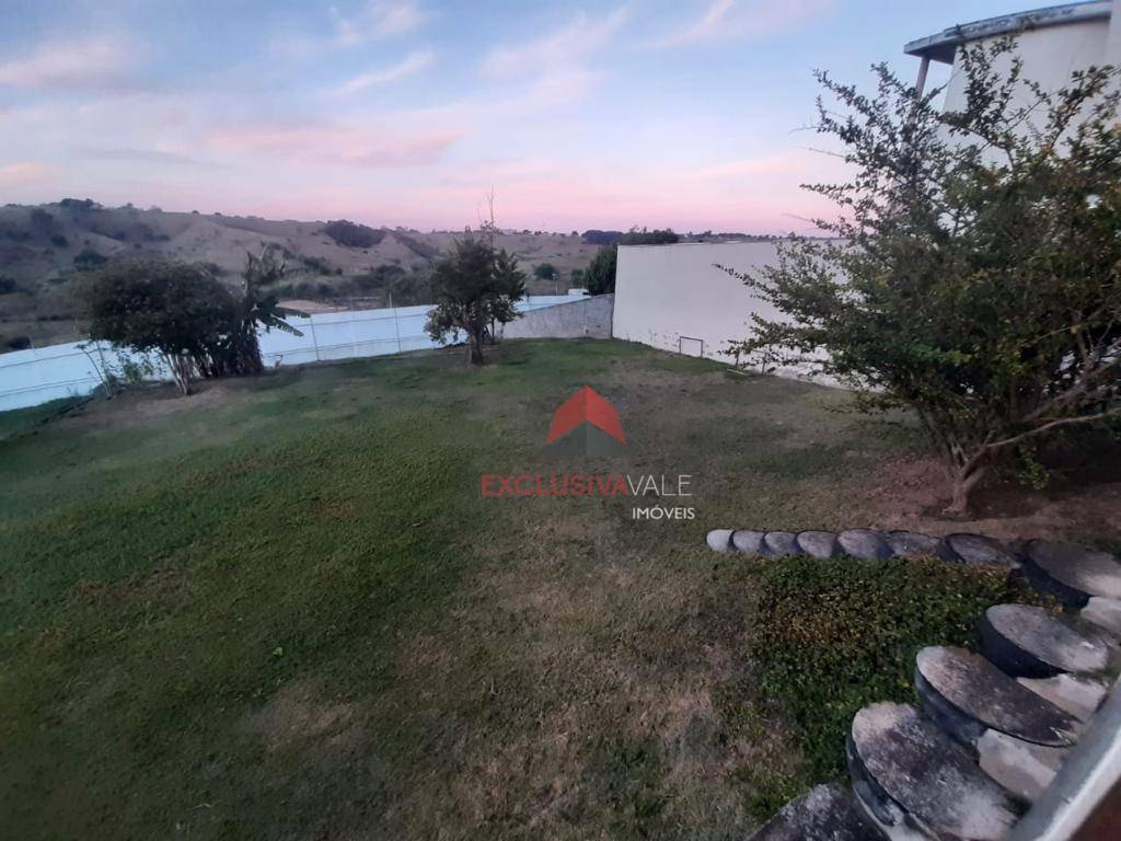Casa de Condomínio à venda e aluguel com 3 quartos, 270m² - Foto 22