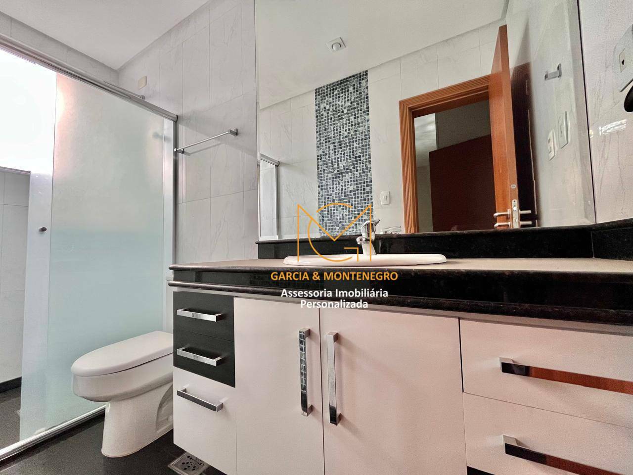 Apartamento para alugar com 3 quartos, 232m² - Foto 11