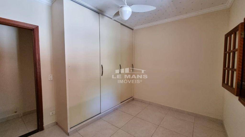 Casa à venda com 3 quartos, 220m² - Foto 25