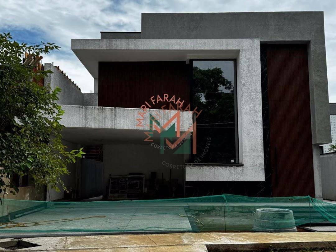 Casa de Condomínio à venda com 4 quartos, 284m² - Foto 1