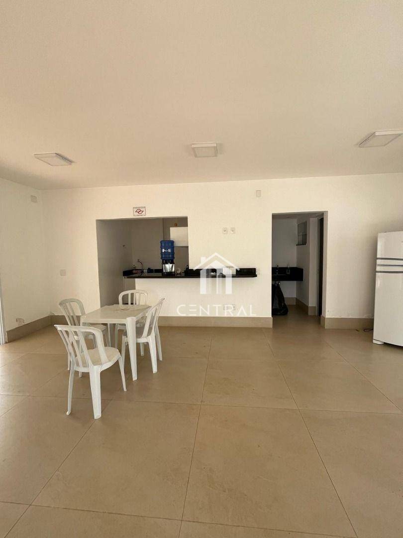 Apartamento para alugar com 3 quartos, 83m² - Foto 14