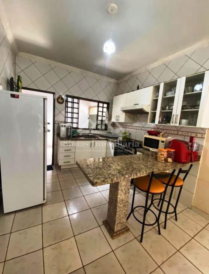 Casa à venda com 3 quartos, 275m² - Foto 5