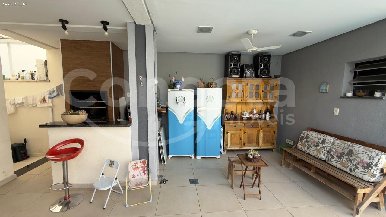 Casa de Condomínio à venda com 3 quartos, 228m² - Foto 10