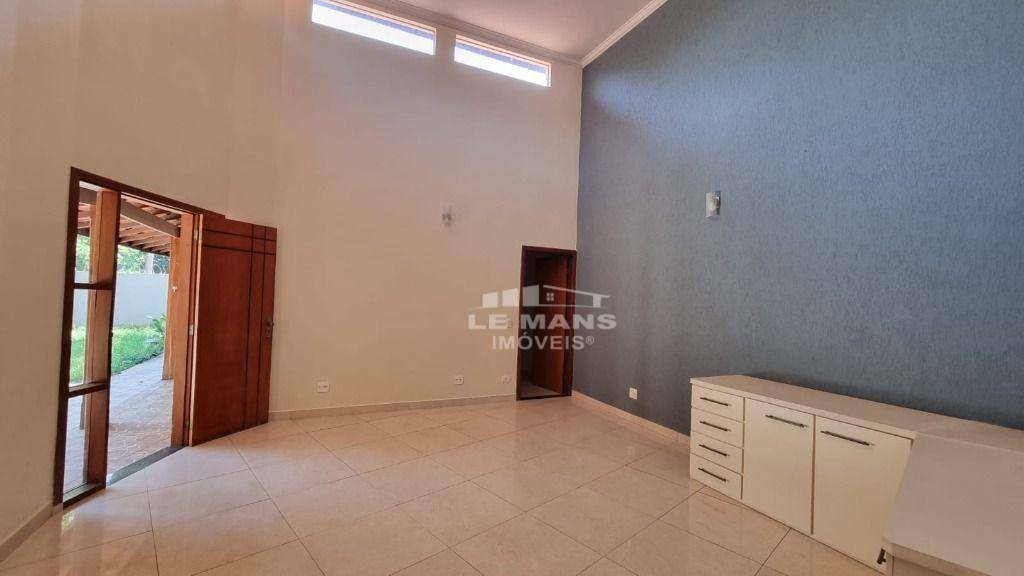 Casa à venda com 3 quartos, 220m² - Foto 13