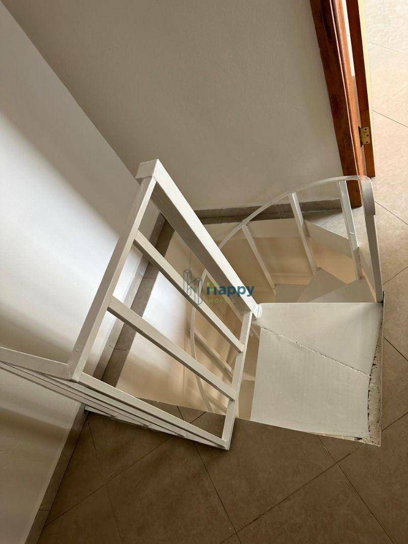 Casa para alugar com 2 quartos, 150m² - Foto 22