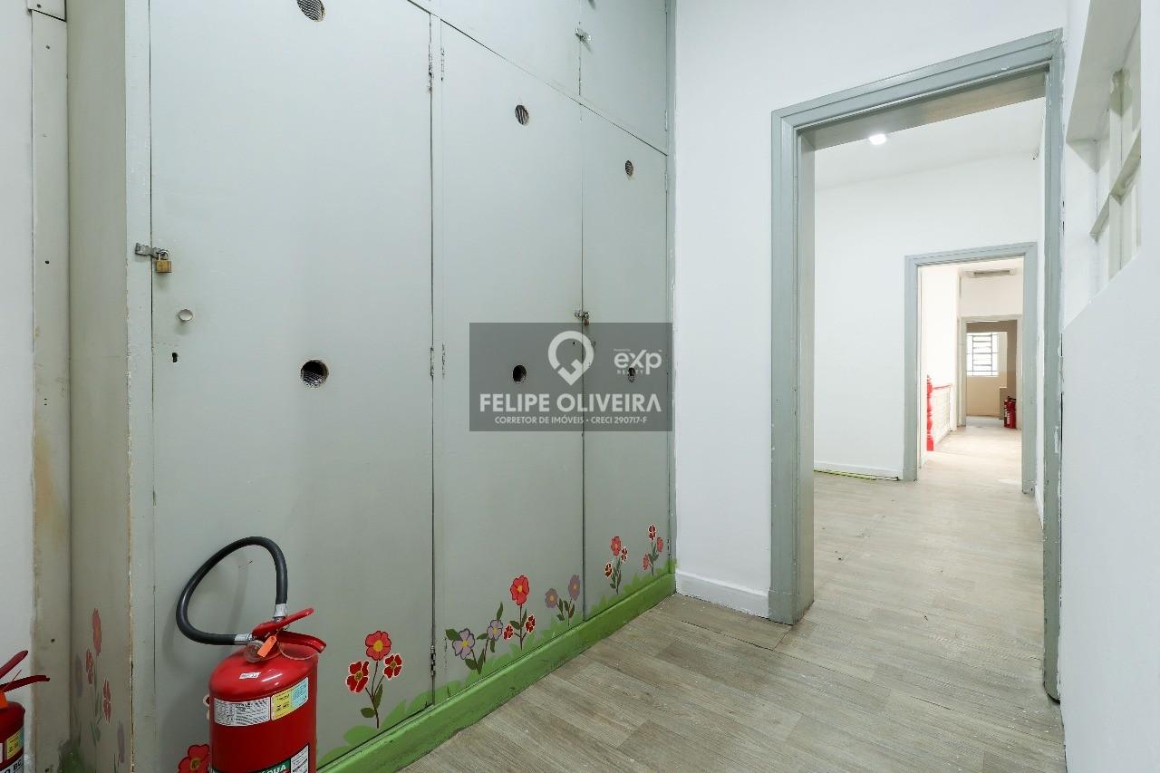 Casa para alugar com 11 quartos, 250m² - Foto 19