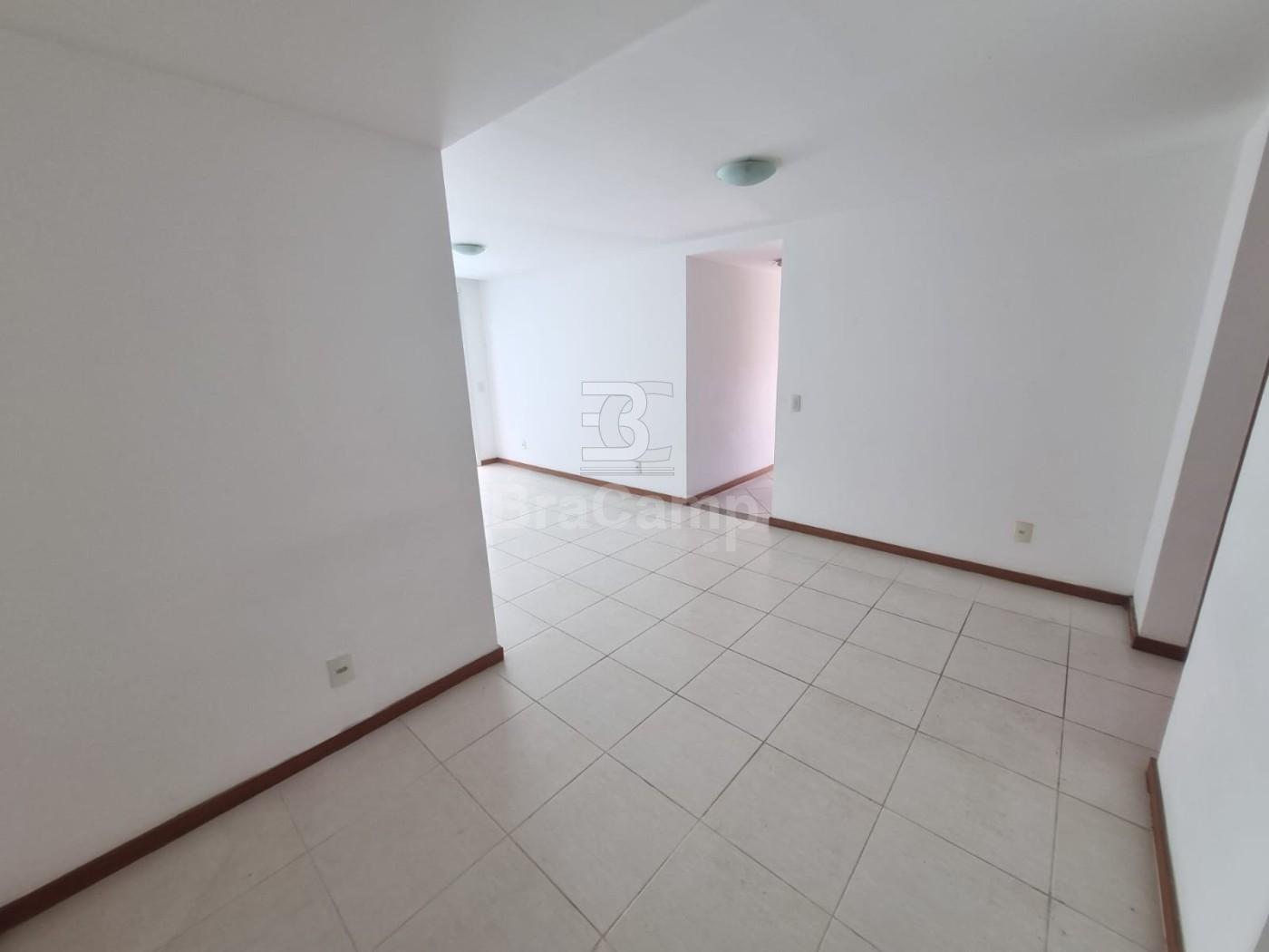 Apartamento para alugar com 3 quartos, 105m² - Foto 3