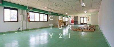 Prédio Inteiro à venda e aluguel, 1200m² - Foto 1