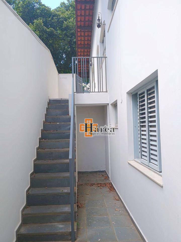 Casa para alugar com 3 quartos, 325m² - Foto 37