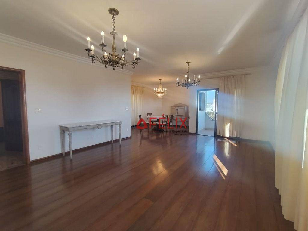 Apartamento para alugar com 4 quartos, 256m² - Foto 1