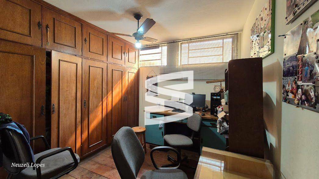 Casa à venda com 3 quartos, 349m² - Foto 5