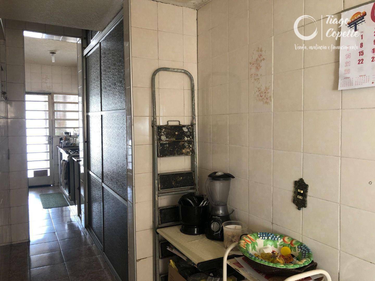 Casa à venda com 4 quartos, 242m² - Foto 11