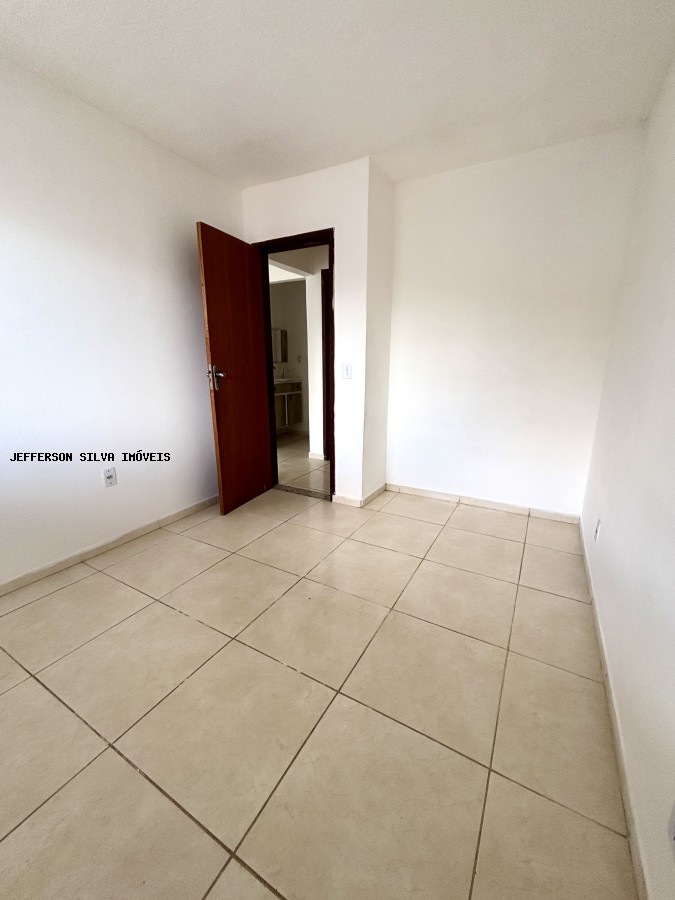 Casa à venda com 2 quartos, 56m² - Foto 14