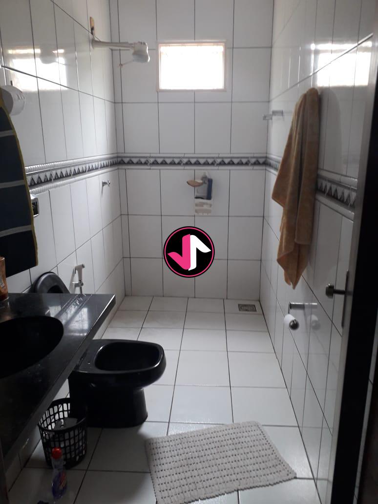 Casa à venda com 4 quartos, 224m² - Foto 11
