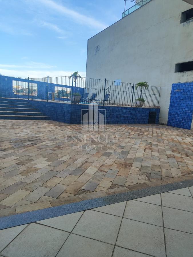 Apartamento à venda com 2 quartos, 70m² - Foto 4