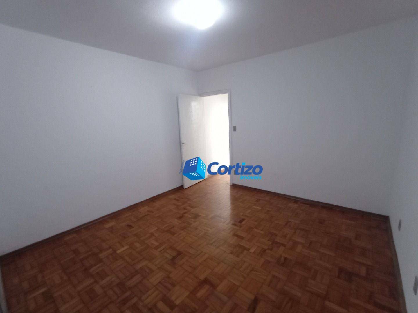 Casa para alugar com 2 quartos, 100m² - Foto 17