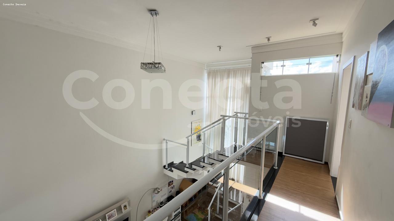 Casa de Condomínio à venda com 3 quartos, 228m² - Foto 29