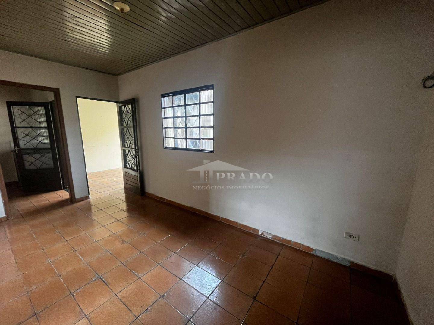 Casa para alugar com 2 quartos, 78m² - Foto 12